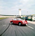 Porsche 911 2.0 Targa 1966 года